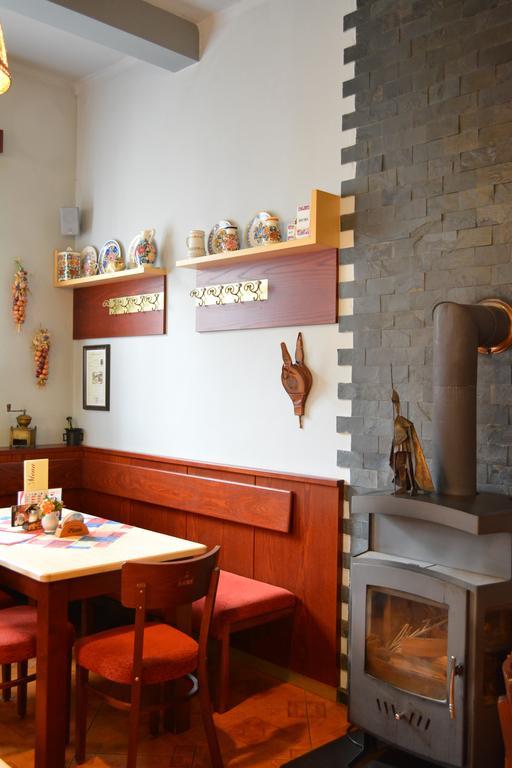 Hotel Koruna Karlštejn Εξωτερικό φωτογραφία