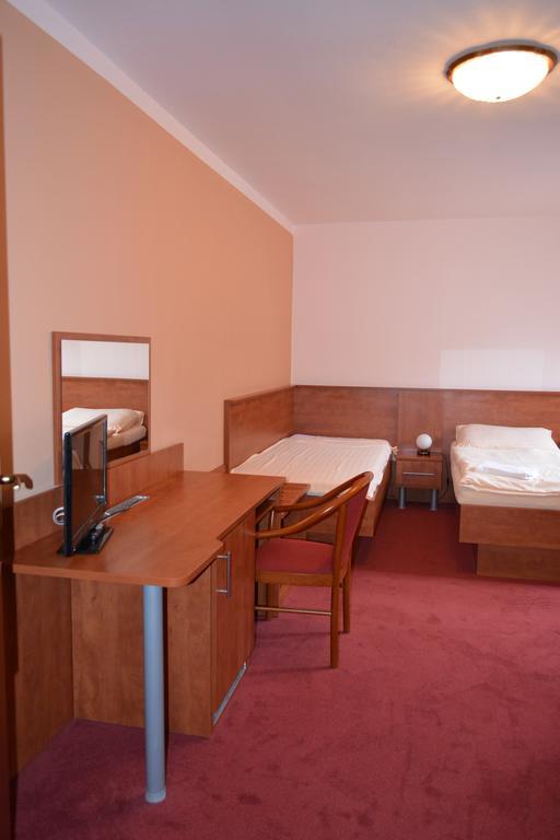 Hotel Koruna Karlštejn Δωμάτιο φωτογραφία