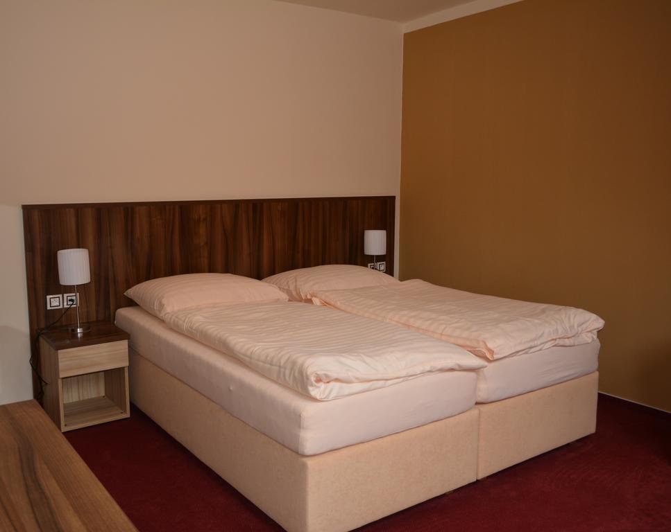 Hotel Koruna Karlštejn Δωμάτιο φωτογραφία